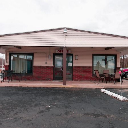 Oyo Hotel Dalton Pa I-81 Craig Екстериор снимка