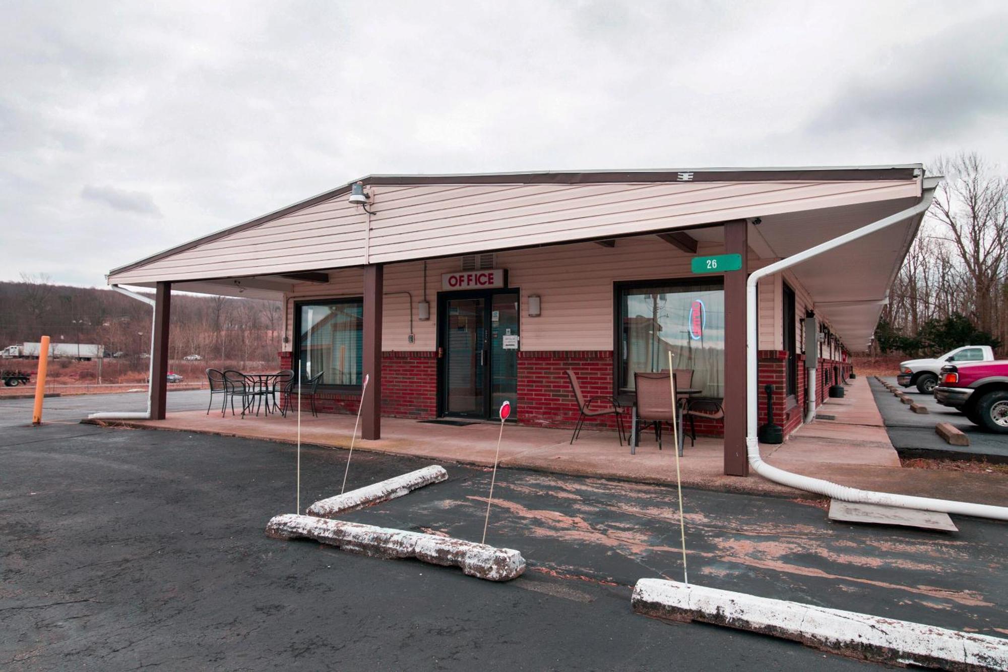 Oyo Hotel Dalton Pa I-81 Craig Екстериор снимка